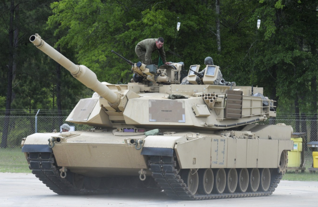 Abrams M1A1 SA
