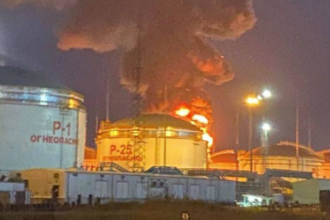 пожар на нафтозаводі у Новошахтинську