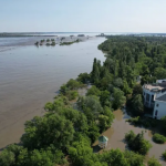 Херсоні Каховська ГЕС підрив