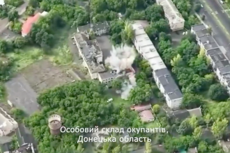 ЗСУ точно б'ють бомбами JDAM/GLSDB по Донецьку