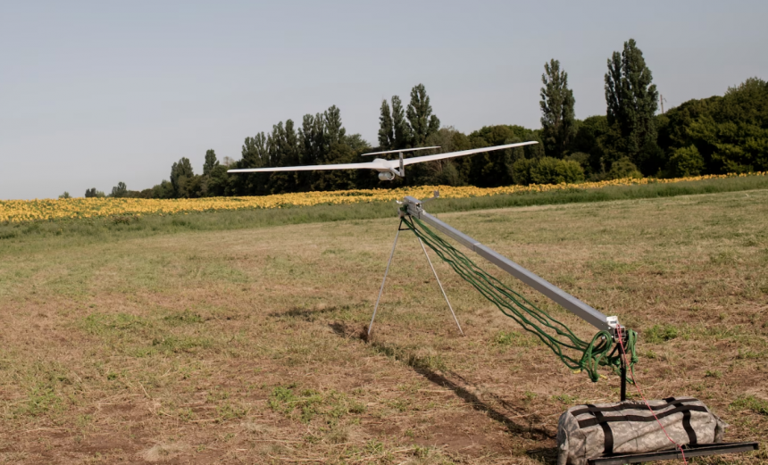 Україна розробляє дрони, що здатні переслідувати ціль після втрати зв'язку з оператором