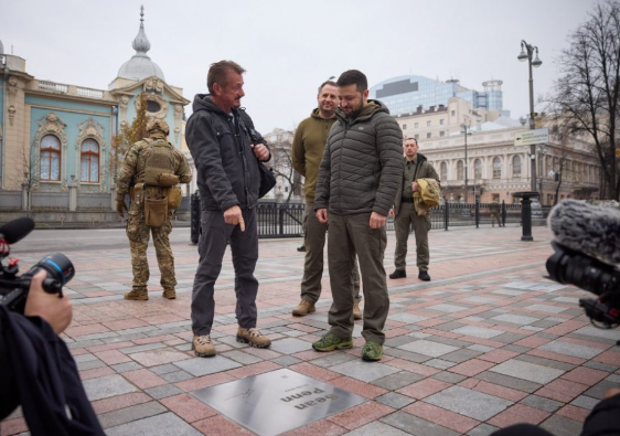Вийшов перший трейлер фільму Шона Пенна про Україну під назвою «Суперсила»