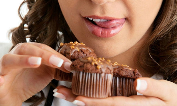 Тяга до солодкого: Дієтолог розглядає головні причини постійного бажання
