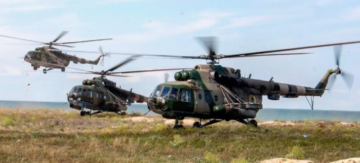 Поблизу Бахмута сталися аварії двох українських вертольотів Мі-8