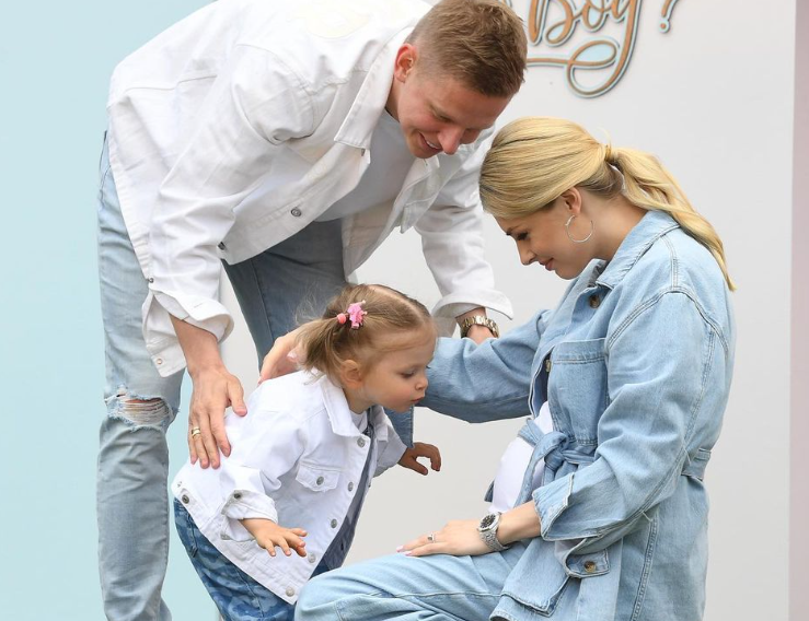 Зінченко, гравець національної збірної України, вдруге став батьком: емоційні знімки