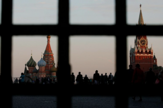 Як багато іноземних компаній залишається в Росії та хто конкурує за їхнє місце
