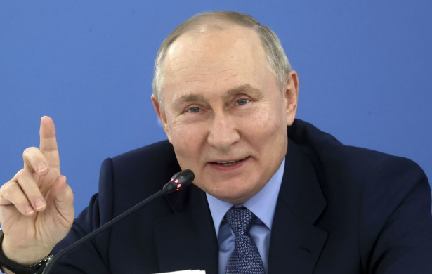 Віра Володимира Путіна в те, що США припинять допомагати Україні, отримує підтвердження - ексочільник ЦРУ