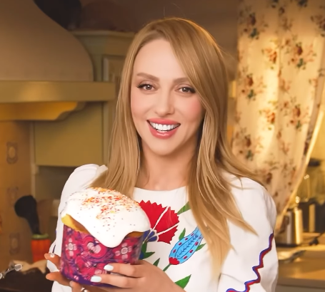 Артистичний подих Великодня: Оля Полякова поділилася рецептом смачної паски