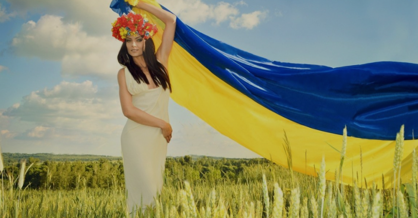 Коли відзначатимемо День української жінки у 2025 році: точна дата та традиції свята