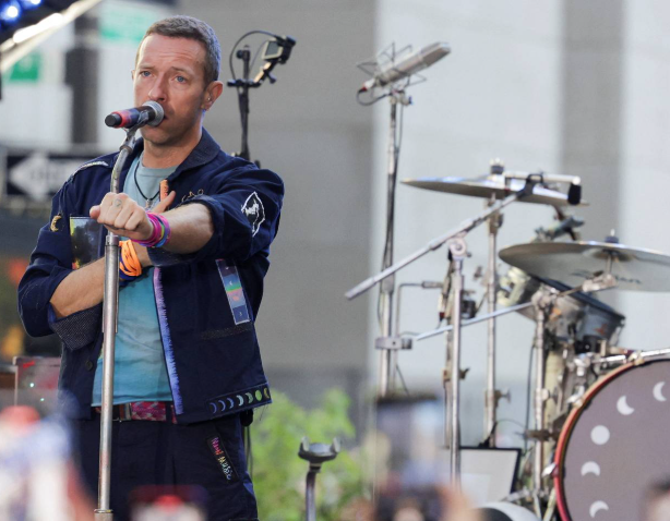 Соліст Coldplay Кріс Мартін оскандалився на концерті в Сеулі через дивну заяву про Росію та Путіна
