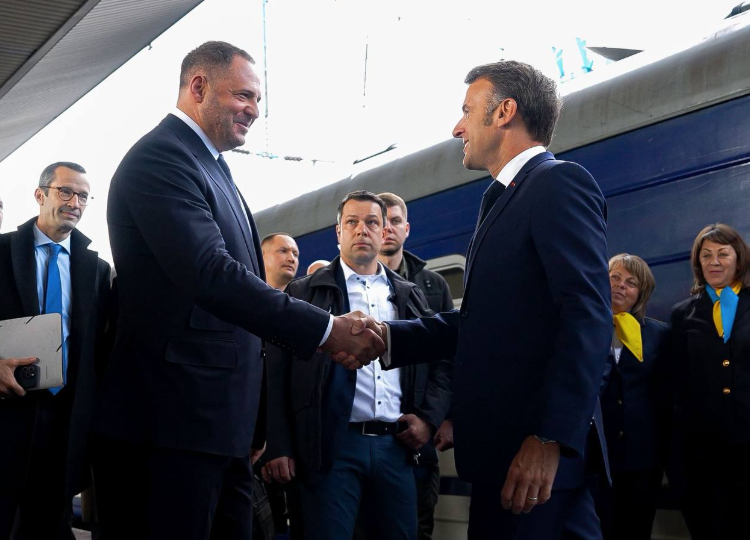 До Києва прибули представники «коаліції рішучих»