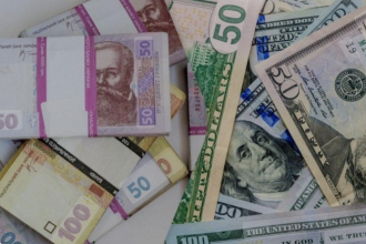 Курс долара і євро у червні: прогноз банкіра щодо змін на валютному ринку