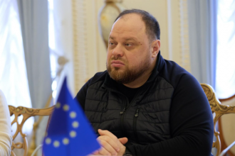 Стефанчук підписав скандальний закон щодо НАБУ і САП: які наслідки чекають далі