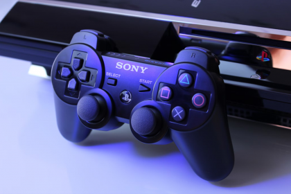 Чому Sony PlayStation 4 досі залишається серед лідерів продажів