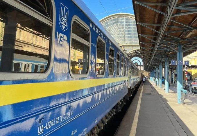«Укрзалізниця» відкриває п’ять додаткових поїздів на затребуваних маршрутах