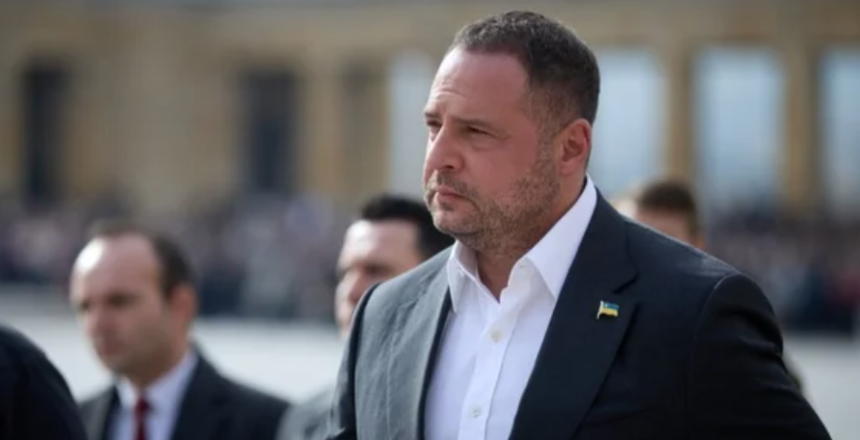Зеленський звільнив Андрія Єрмака з посади голови Офісу Президента