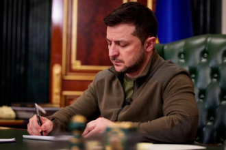 Зеленський ініціював продовження воєнного стану та мобілізації ще на 90 днів