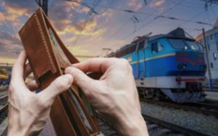 Дефіцит квитків на потяги УЗ влітку 2026: як їх «виловити» — лайфгаки від Укрзалізниці